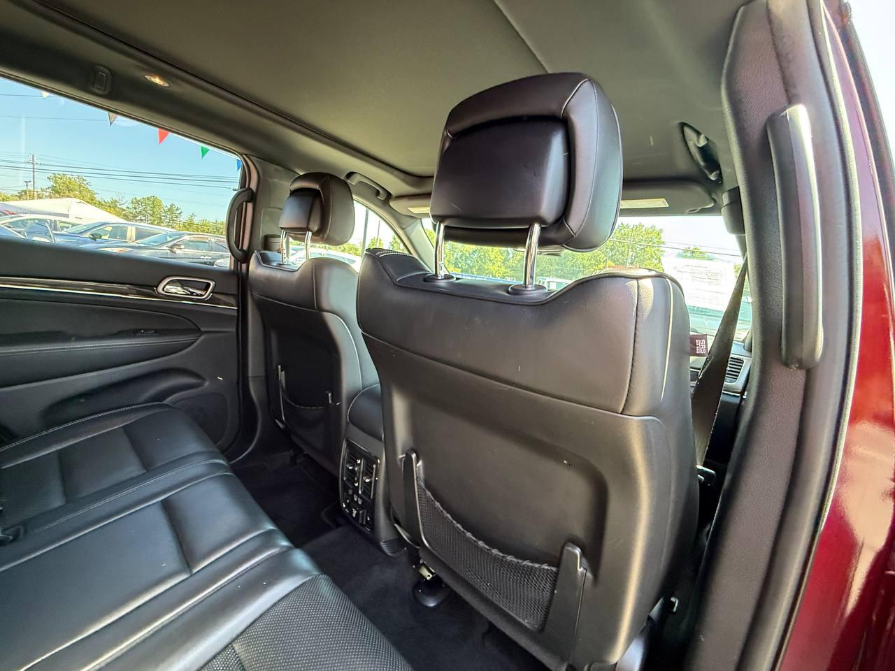 Jeep Grand Cherokee Overland 2WD 2016