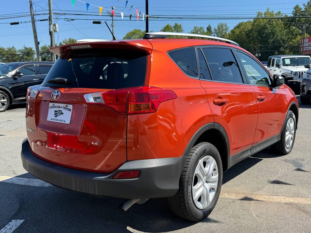 Toyota RAV4 LE FWD 2015