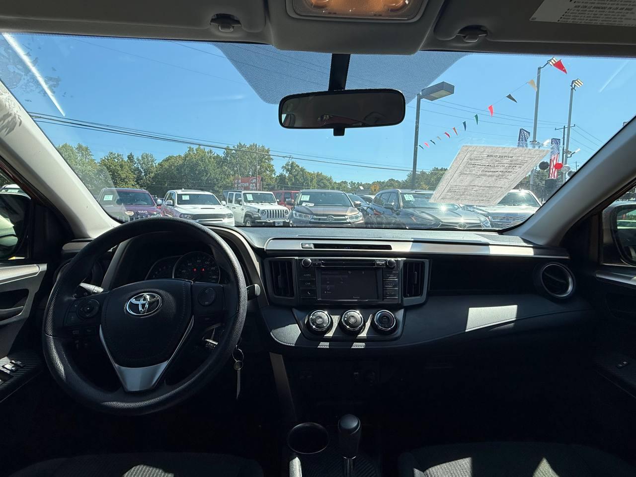 Toyota RAV4 LE FWD 2015