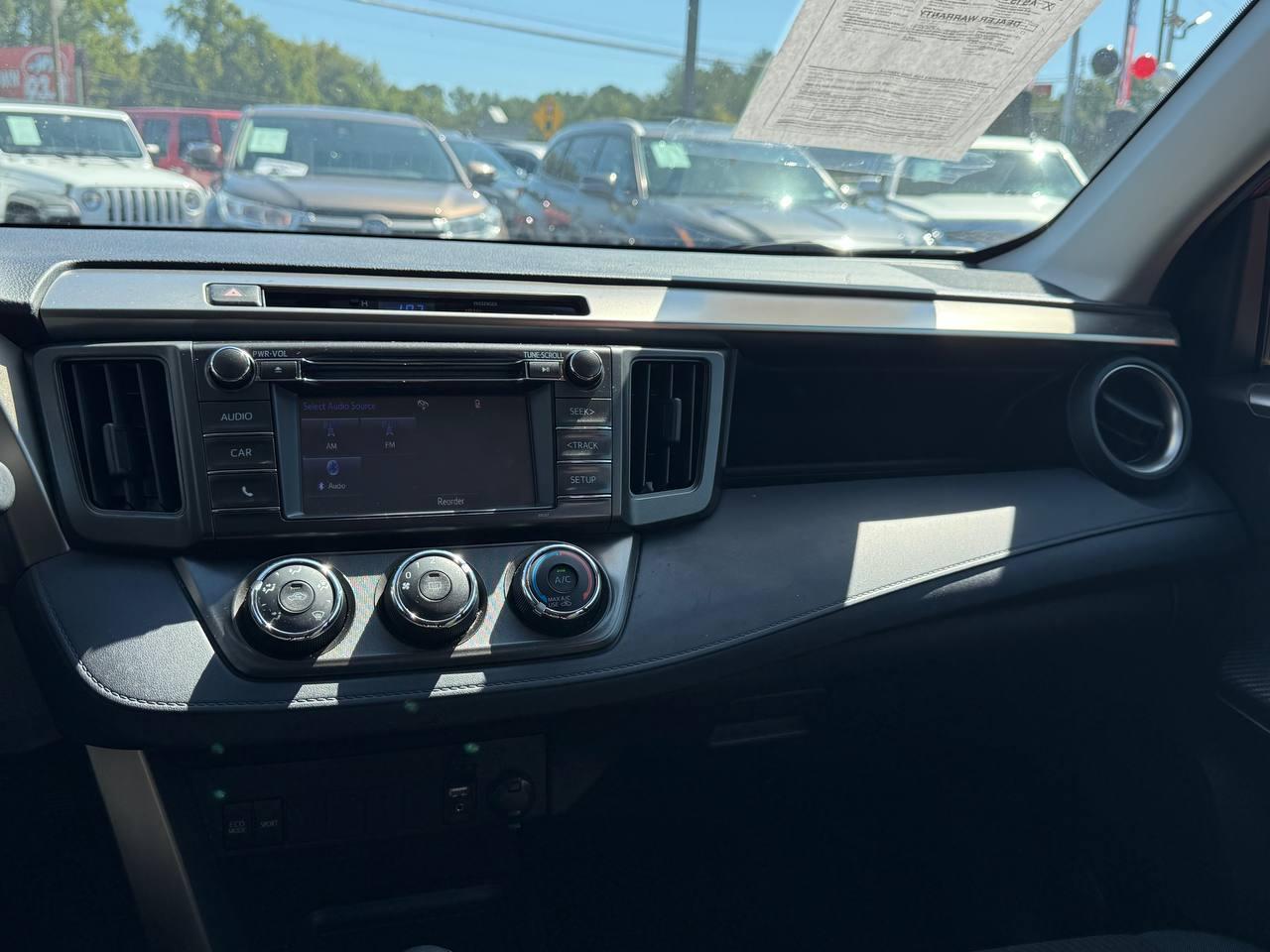 Toyota RAV4 LE FWD 2015