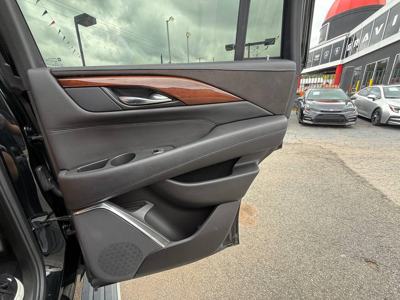 Cadillac Escalade Premium 4WD 2016
