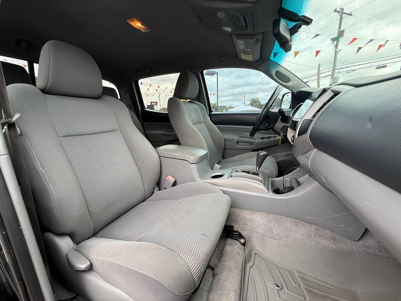 Toyota Tacoma Double Cab Long Bed V6 Auto 4WD 2011