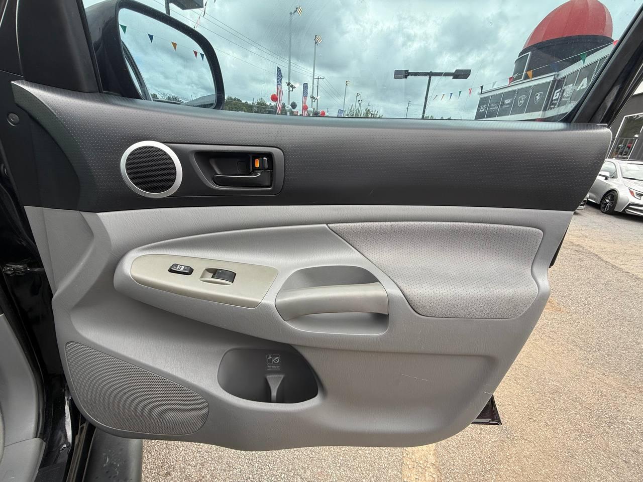 Toyota Tacoma Double Cab Long Bed V6 Auto 4WD 2011