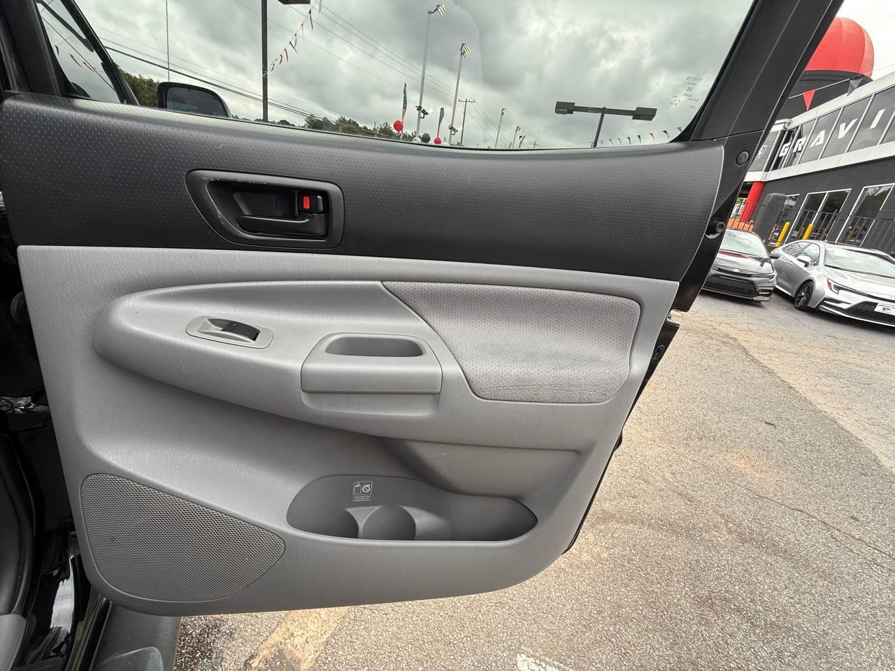 Toyota Tacoma Double Cab Long Bed V6 Auto 4WD 2011