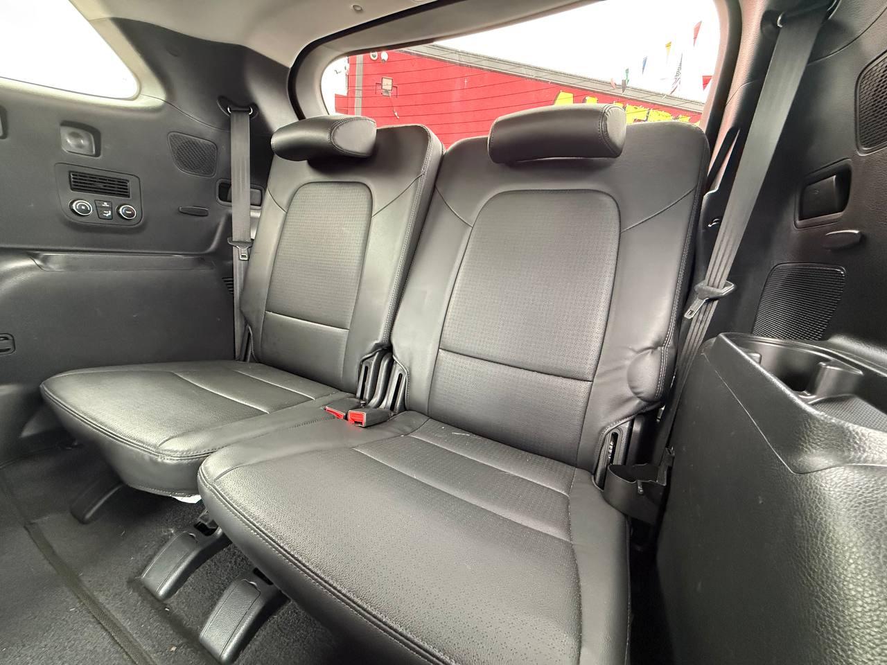 Hyundai Santa Fe Limited FWD 2014