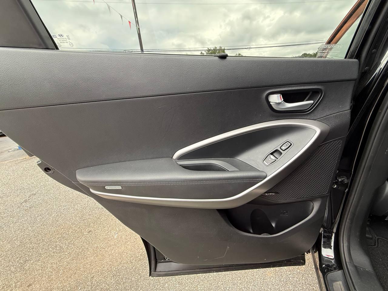 Hyundai Santa Fe Limited FWD 2014