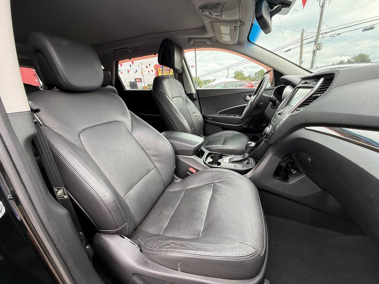 Hyundai Santa Fe Limited FWD 2014
