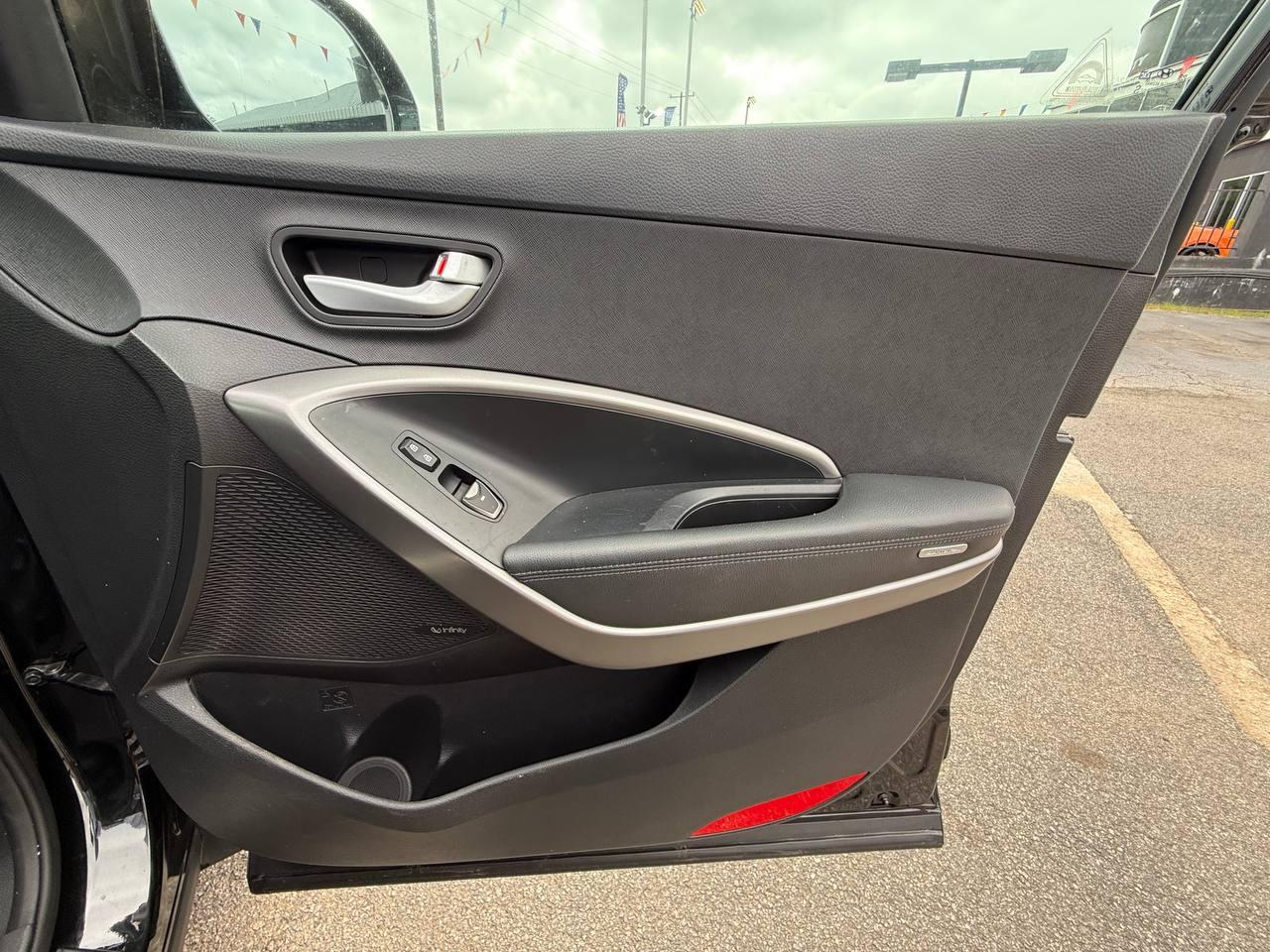 Hyundai Santa Fe Limited FWD 2014