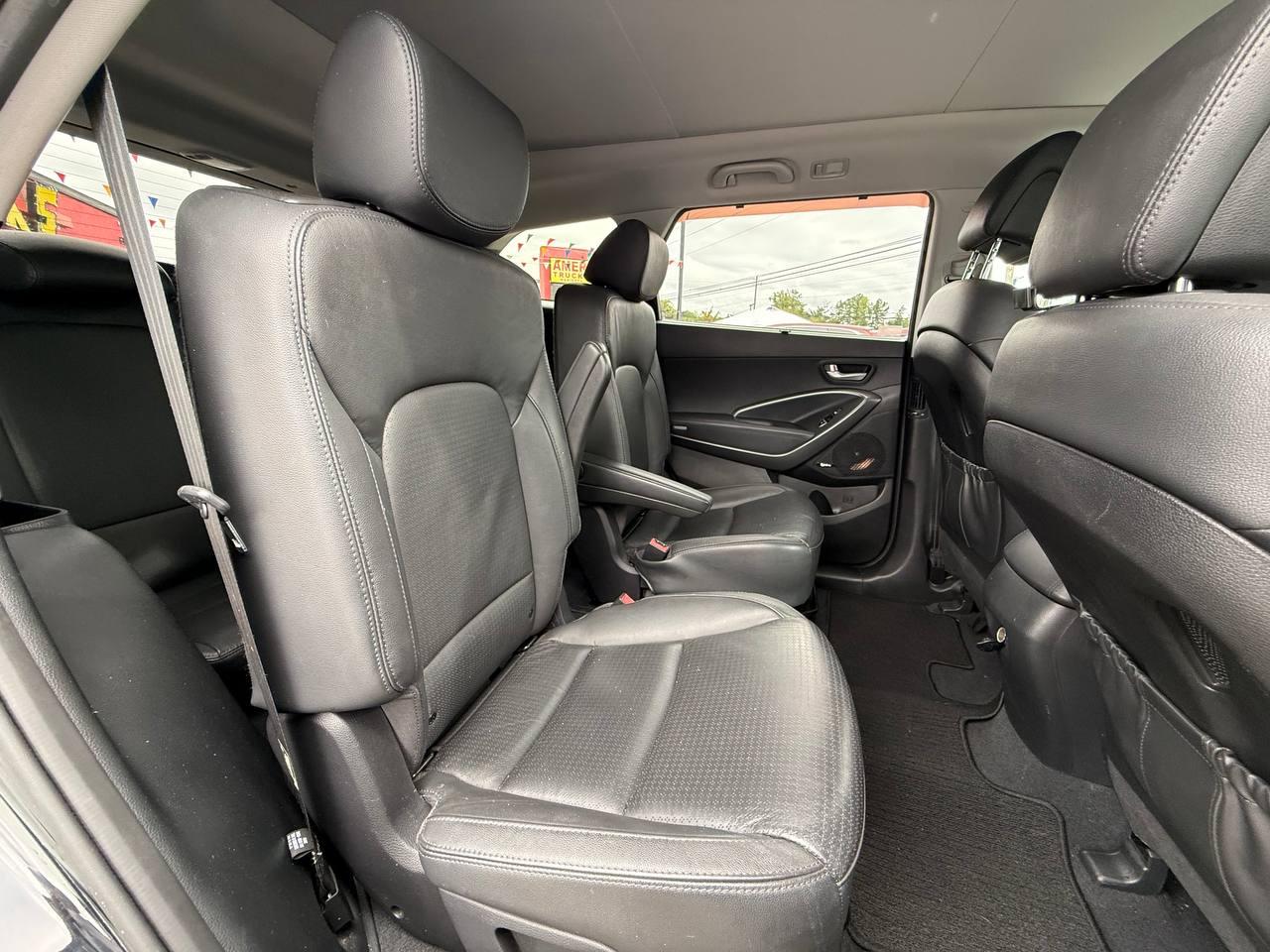 Hyundai Santa Fe Limited FWD 2014