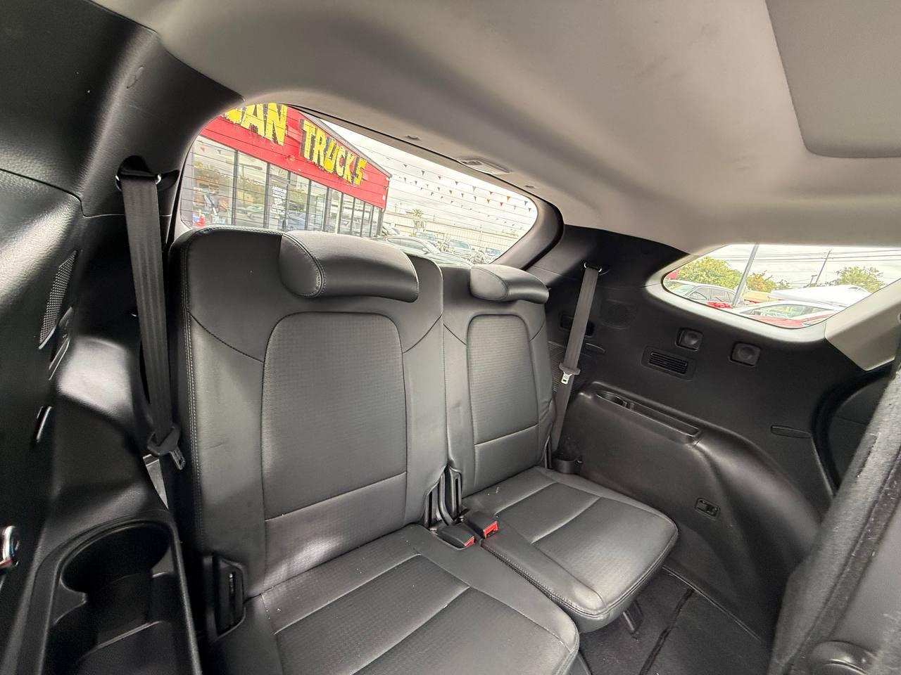 Hyundai Santa Fe Limited FWD 2014