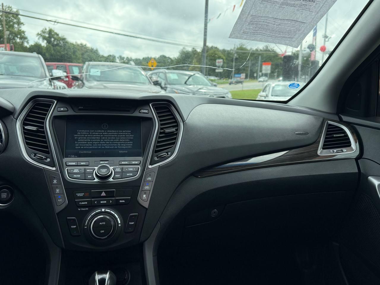 Hyundai Santa Fe Limited FWD 2014