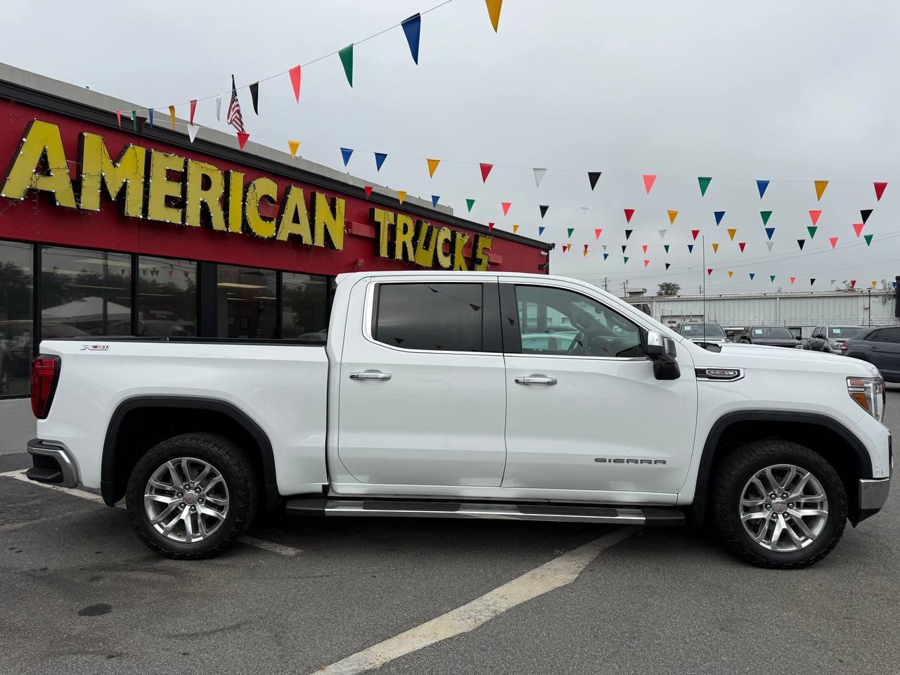 GMC Sierra 1500 Limited SLT Crew Cab Short Box 4WD 2022