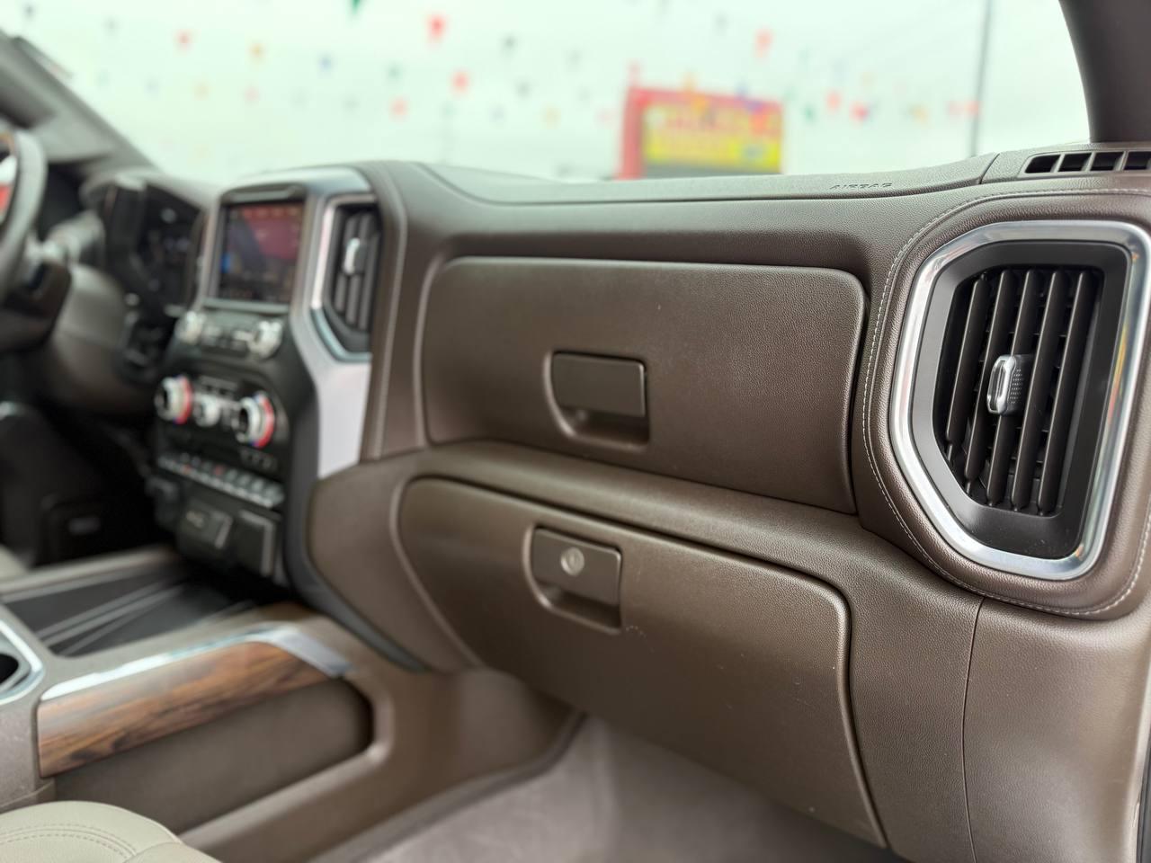 GMC Sierra 1500 Limited SLT Crew Cab Short Box 4WD 2022