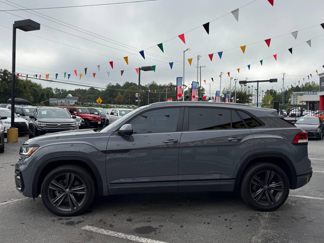 Volkswagen Atlas Cross Sport V6 SE w/Technology R-Line 2021