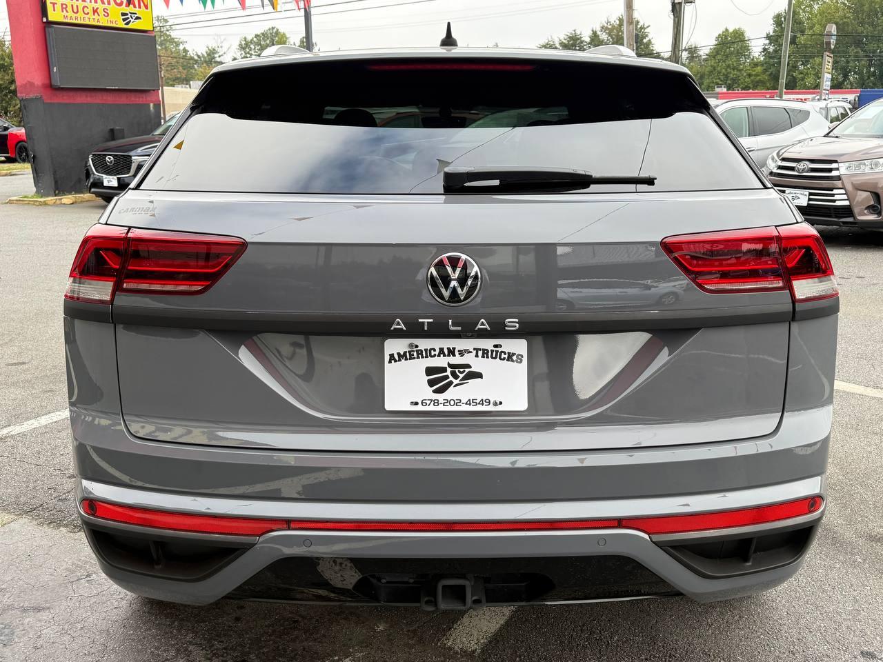Volkswagen Atlas Cross Sport V6 SE w/Technology R-Line 2021