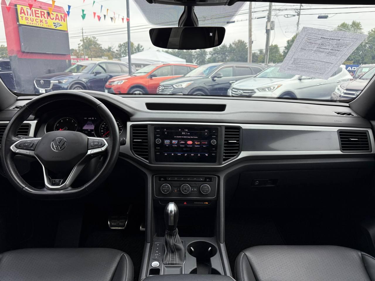Volkswagen Atlas Cross Sport V6 SE w/Technology R-Line 2021
