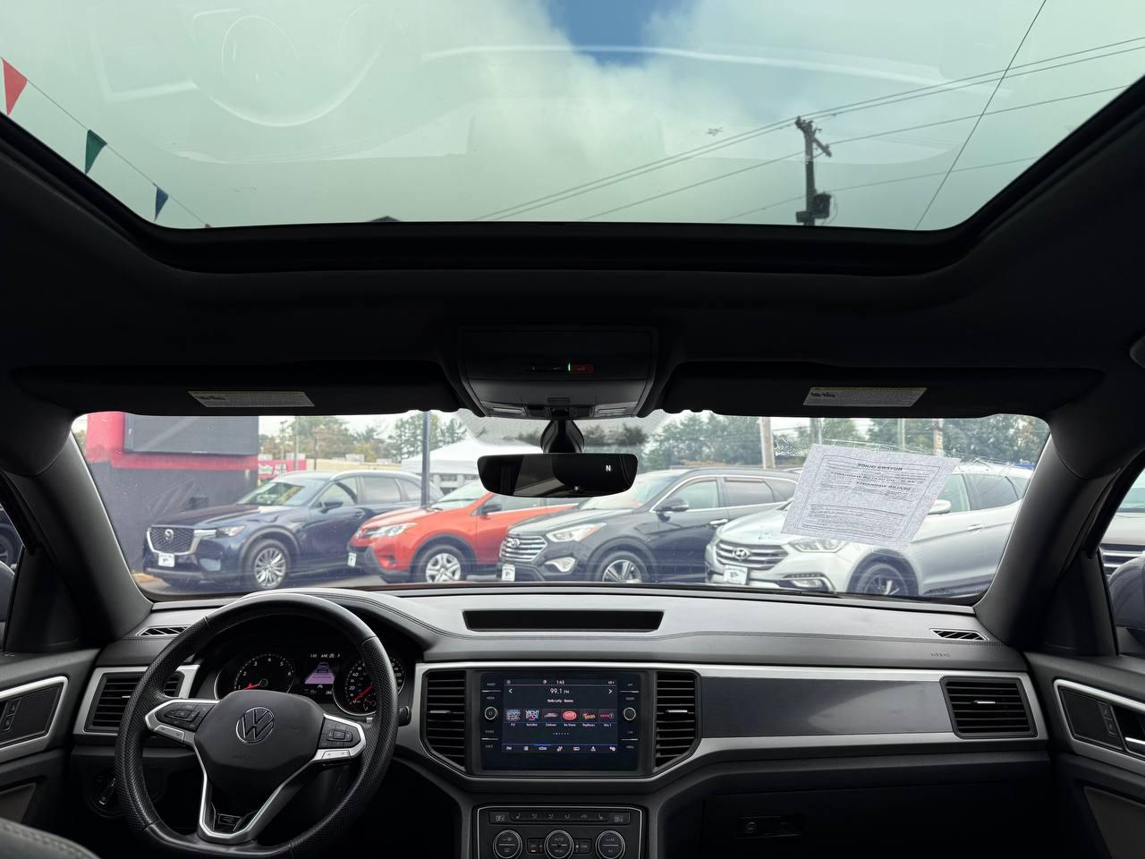 Volkswagen Atlas Cross Sport V6 SE w/Technology R-Line 2021