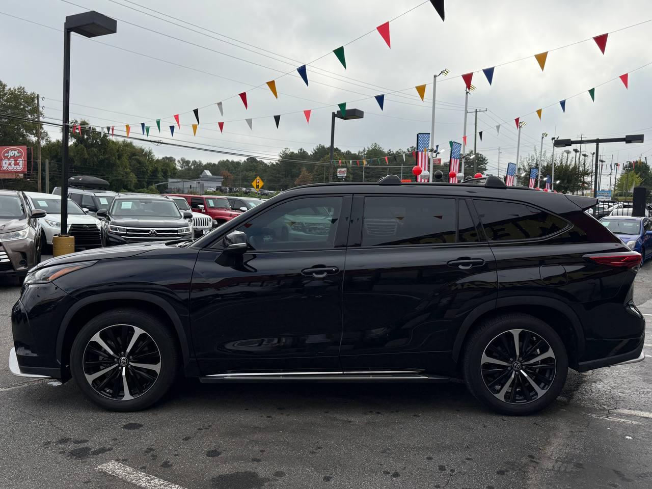 Toyota Highlander XSE FWD V6 2021