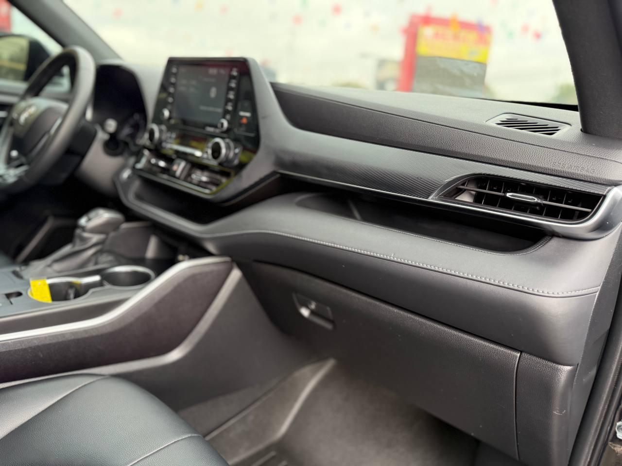 Toyota Highlander XSE FWD V6 2021