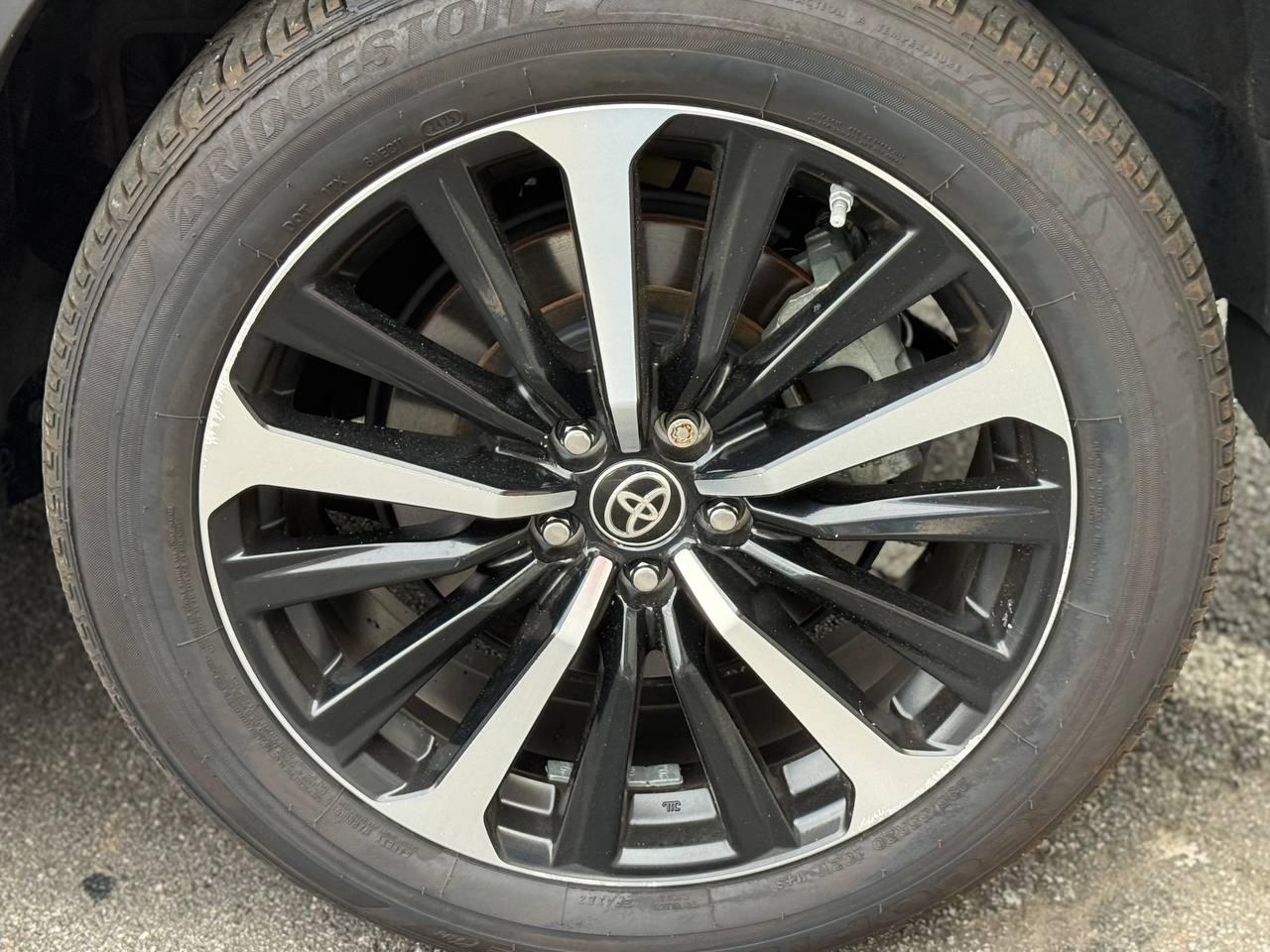Toyota Highlander XSE FWD V6 2021