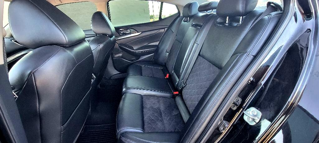 Nissan Maxima 3.5 SR 2017 Nissan Maxima 3.5 SR 2017