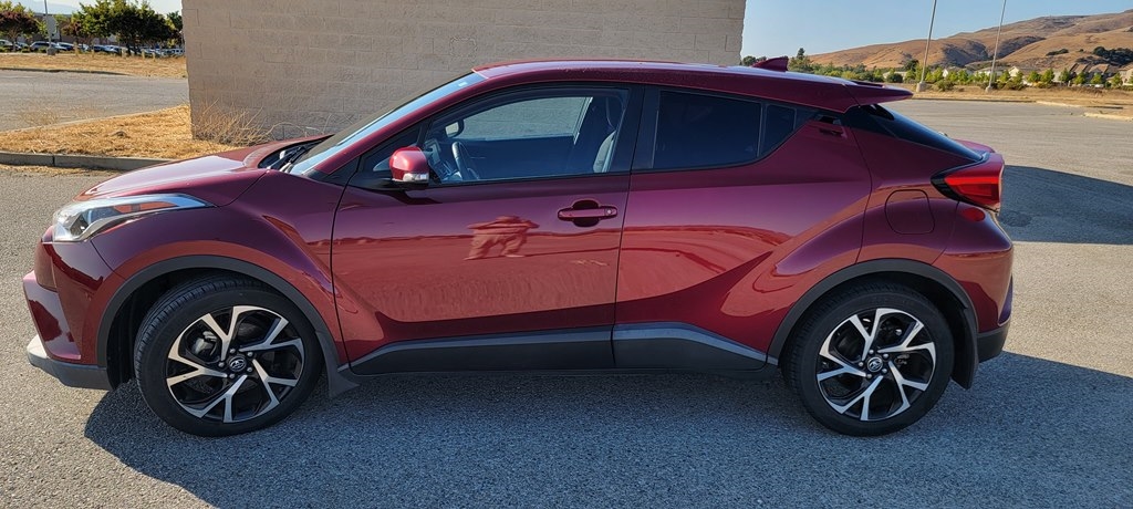 Toyota C-HR XLE 2018 Toyota C-HR XLE 2018