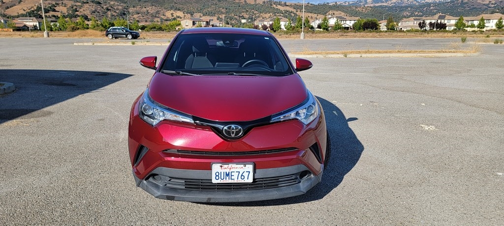 Toyota C-HR XLE 2018 Toyota C-HR XLE 2018