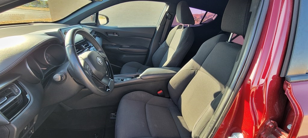 Toyota C-HR XLE 2018 Toyota C-HR XLE 2018