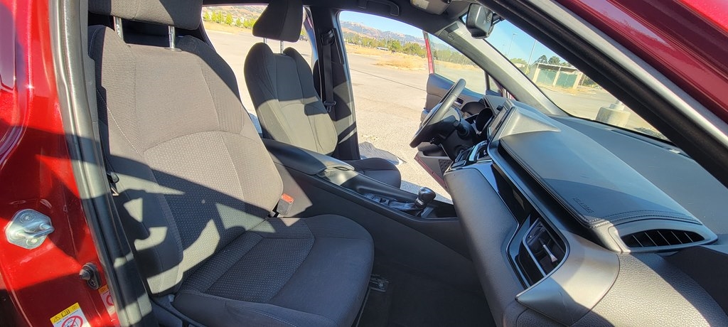 Toyota C-HR XLE 2018 Toyota C-HR XLE 2018