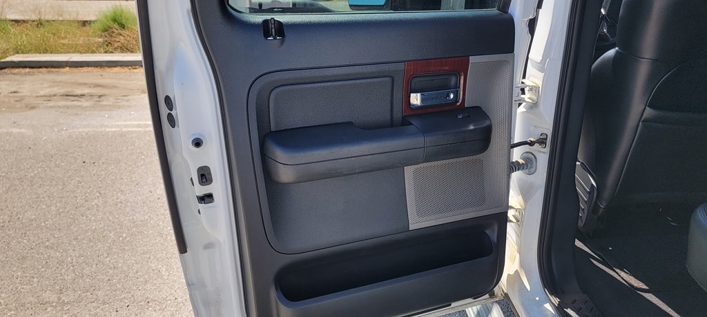 Ford F-150 Lariat SuperCrew 4WD 2007 Ford F-150 Lariat SuperCrew 4WD 2007
