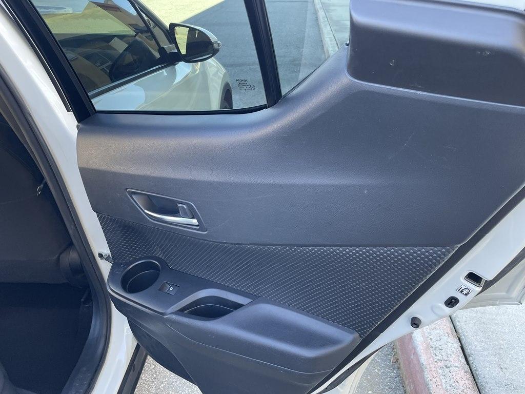 Toyota C-HR XLE 2018