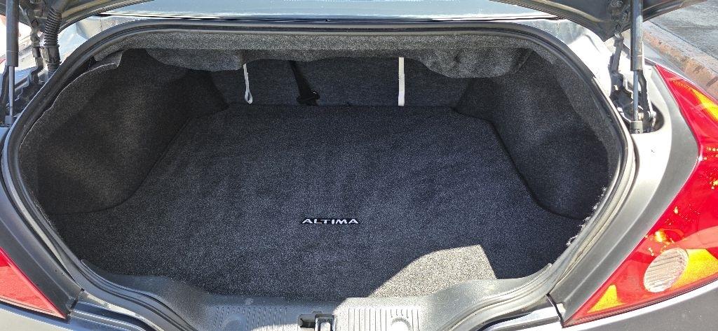 Nissan Altima 2.5 S CVT Coupe 2011