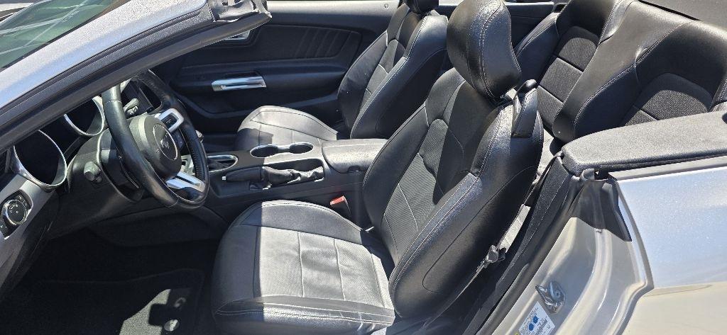 Ford Mustang GT convertible 2018
