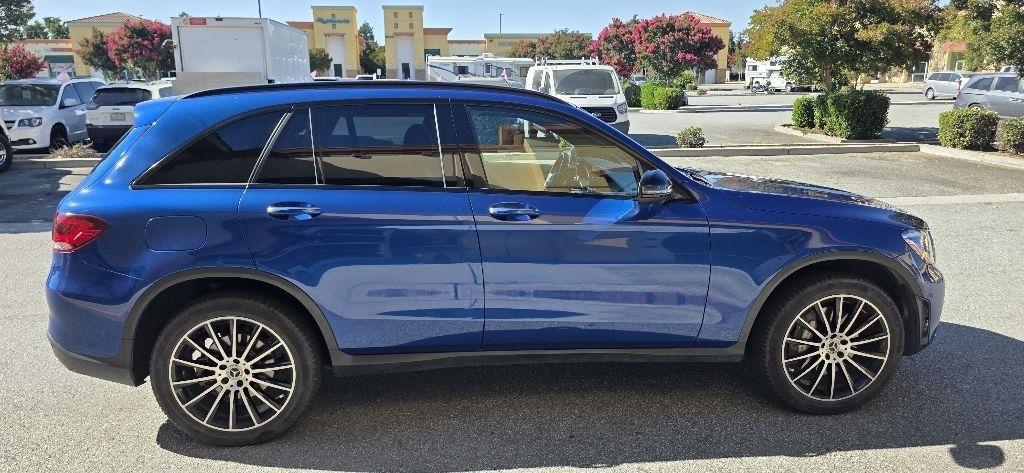 Mercedes-Benz GLC-Class GLC300 2022