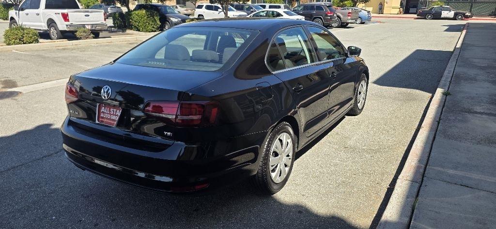 Volkswagen Jetta 1.4T S 6A 2017