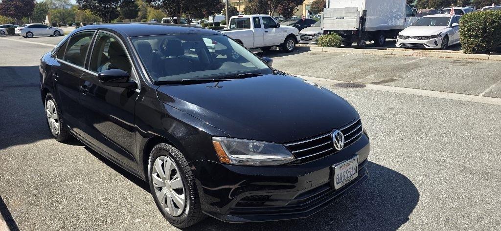 Volkswagen Jetta 1.4T S 6A 2017