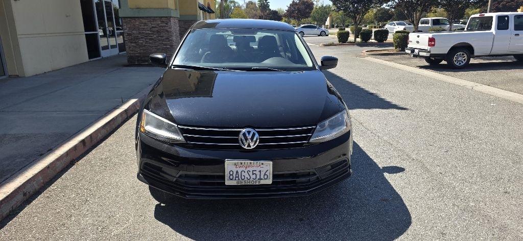 Volkswagen Jetta 1.4T S 6A 2017