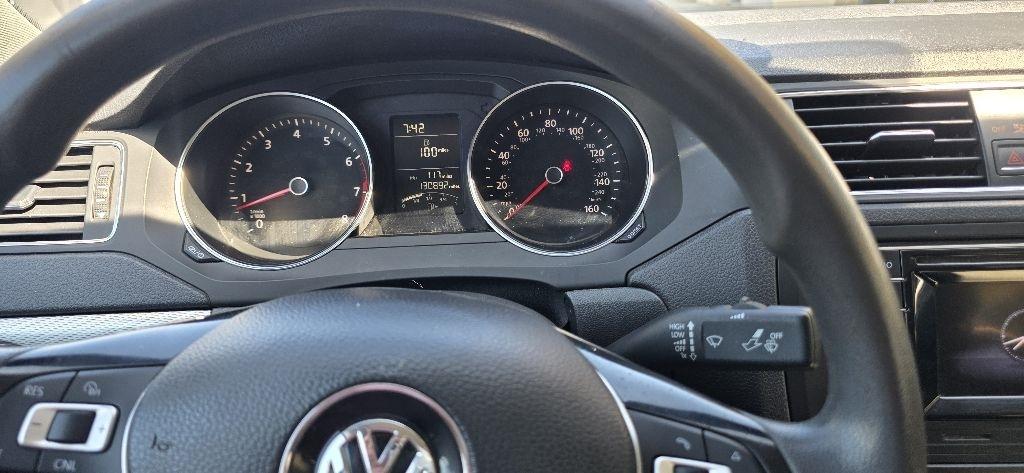 Volkswagen Jetta 1.4T S 6A 2017