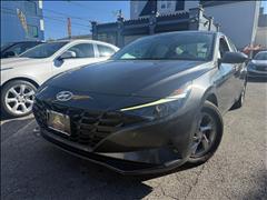 2022 Hyundai Elantra 