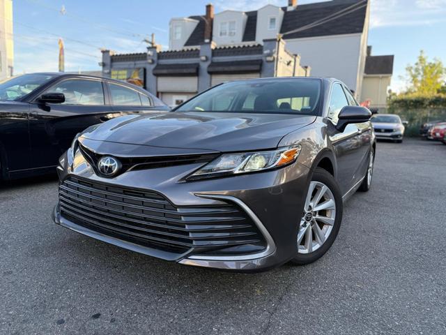 Gray 2024 Toyota Camry LE FWD Sedan Front-Wheel Drive 8-Speed Automatic
