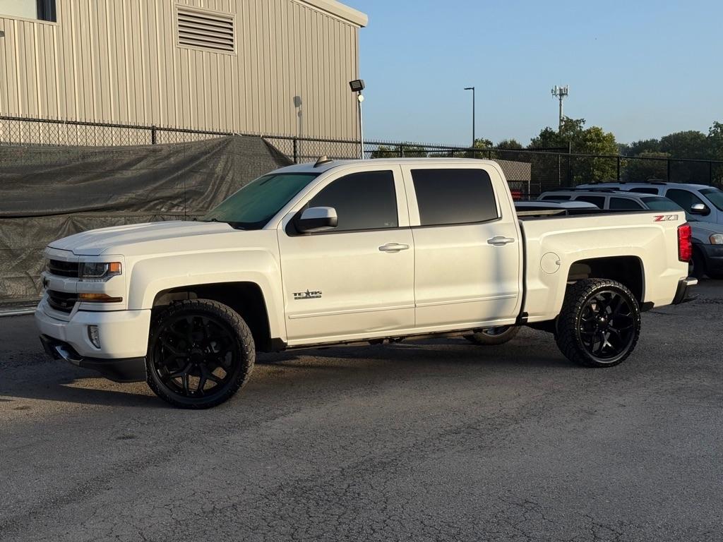 2018 Chevrolet Silverado 1500 Crew Cab Crew Cab 143.5" WB 4WD Z71