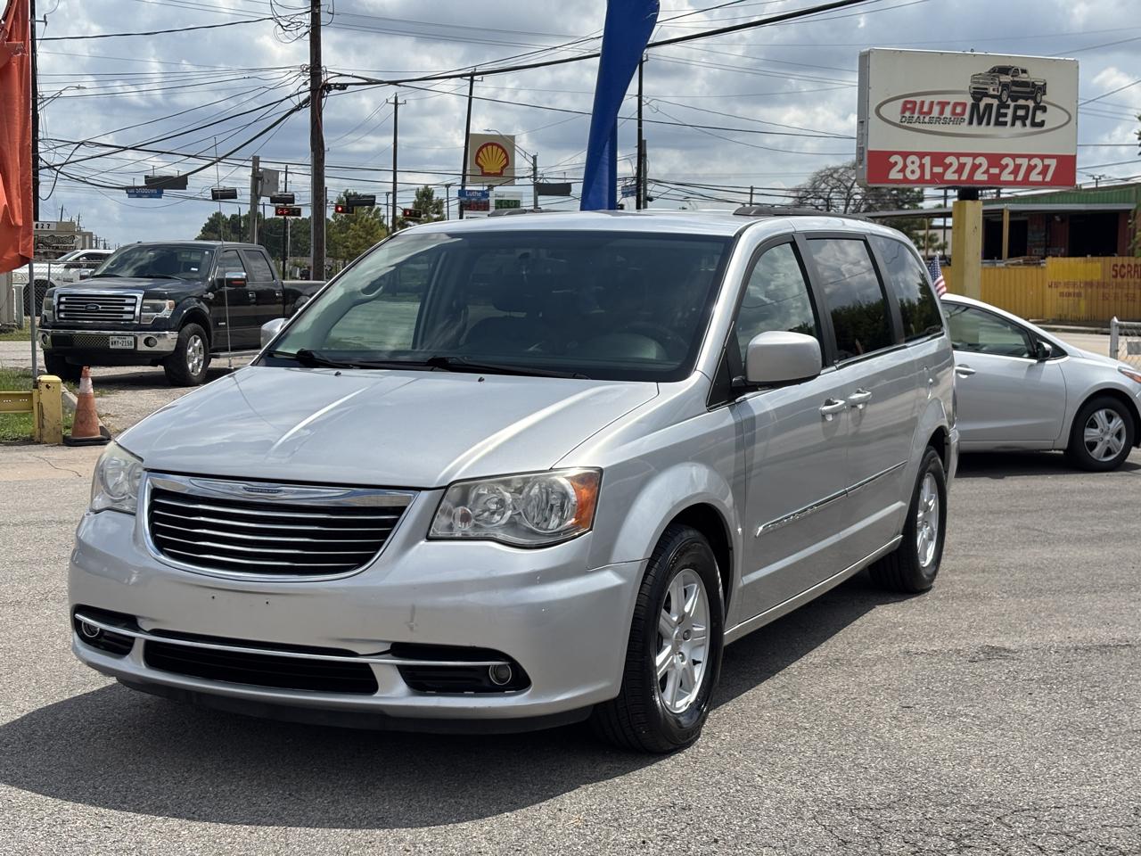 2012 Chrysler Town & Country Touring