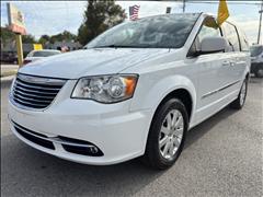 2014 Chrysler Town & Country 