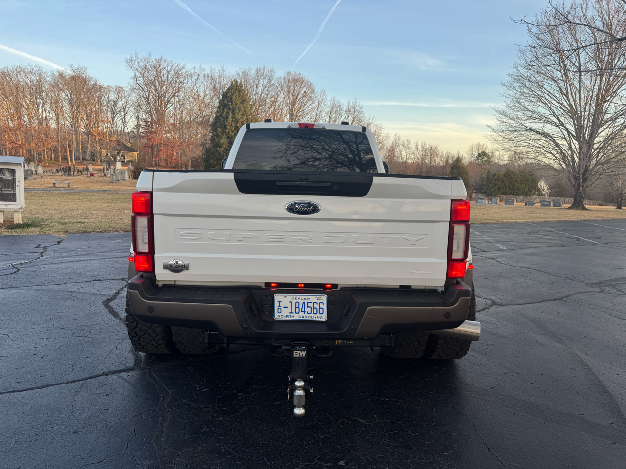 Ford F-350 SD XL Crew Cab Long Bed DRW 4WD 2022