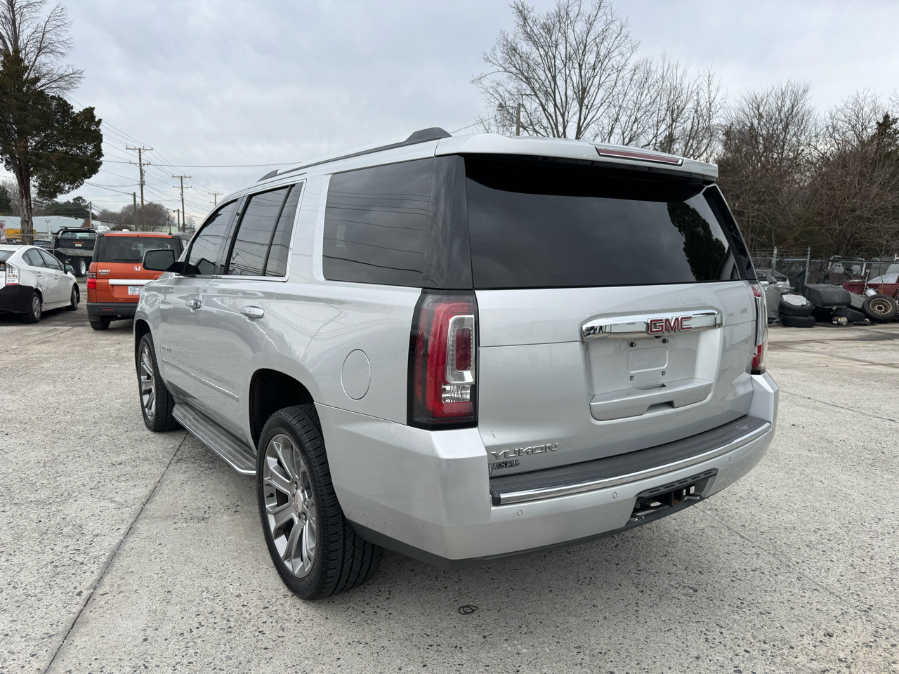 GMC Yukon Denali 4WD 2015