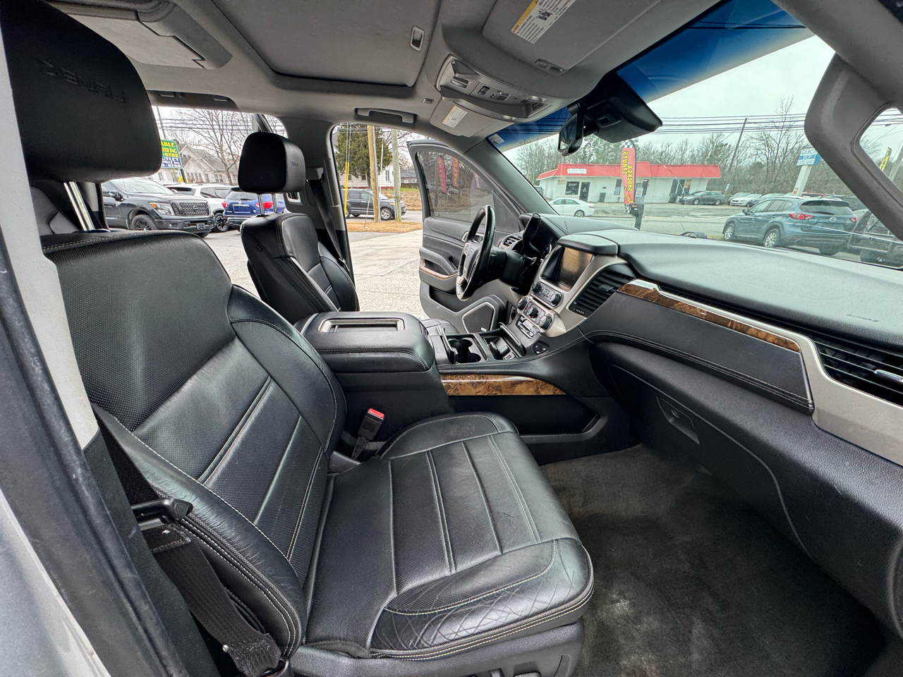 GMC Yukon Denali 4WD 2015