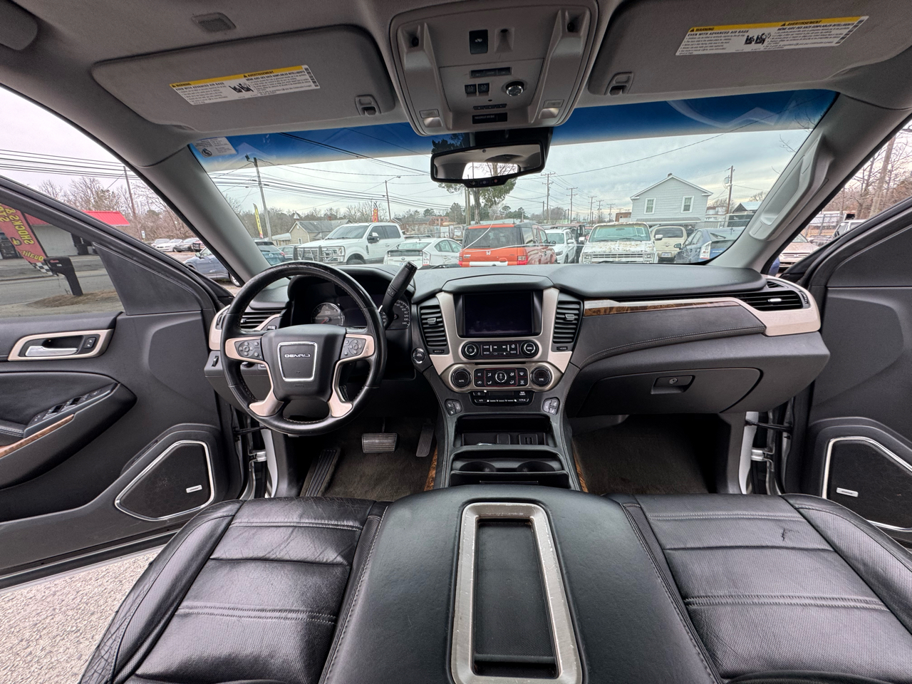 GMC Yukon Denali 4WD 2015