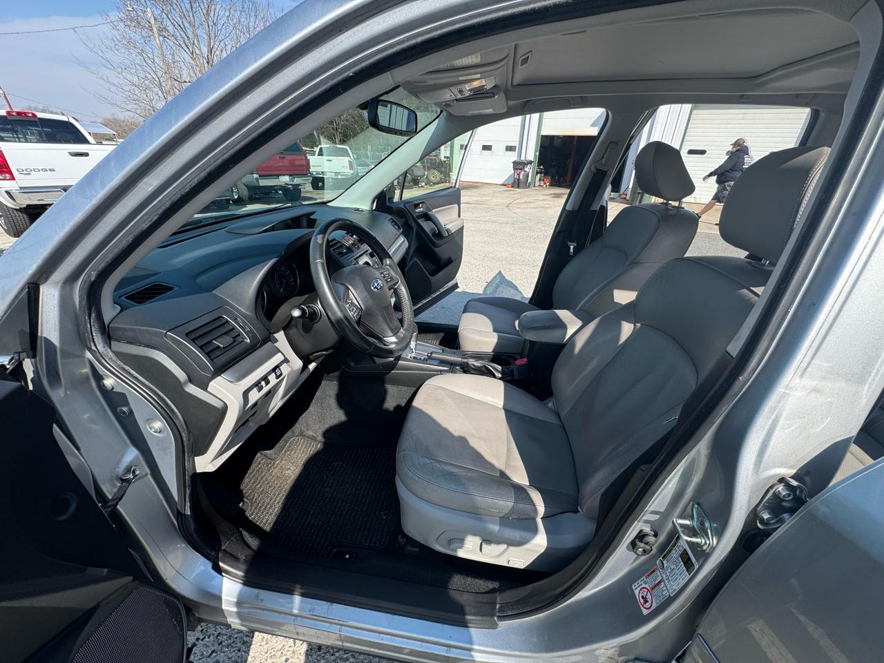 Subaru Forester 2.5i Limited 2014