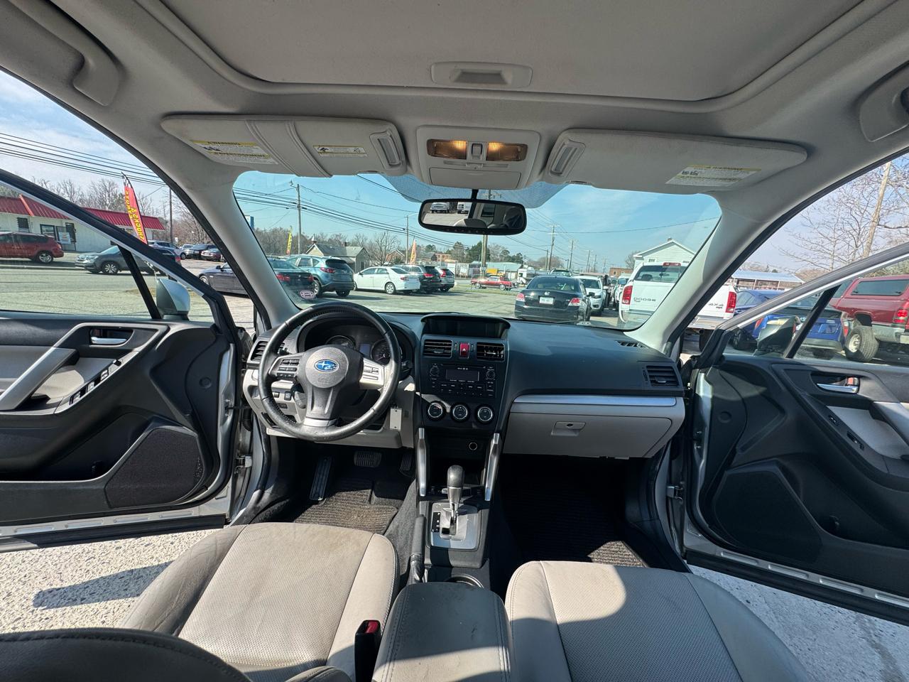 Subaru Forester 2.5i Limited 2014