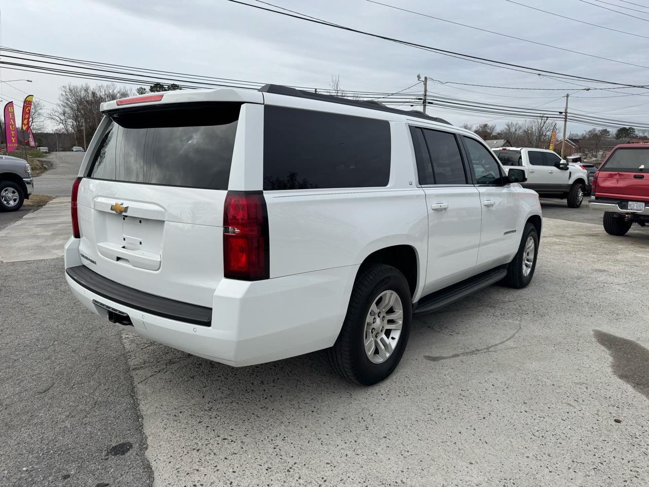 Chevrolet Suburban LT 4WD 2017